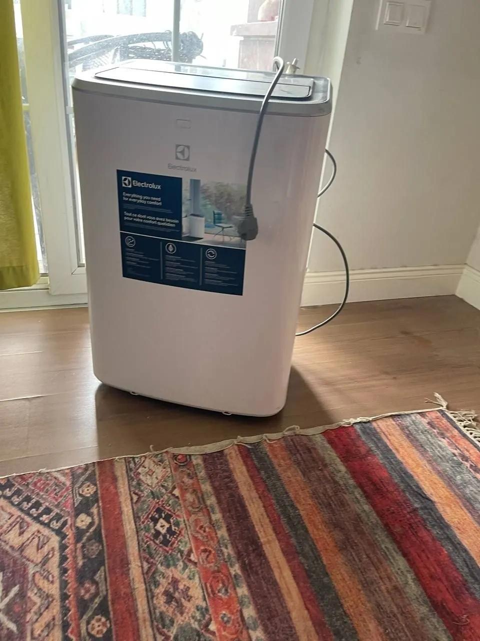 Мобильный кондиционер Electrolux EXP34U338HW для квартиры