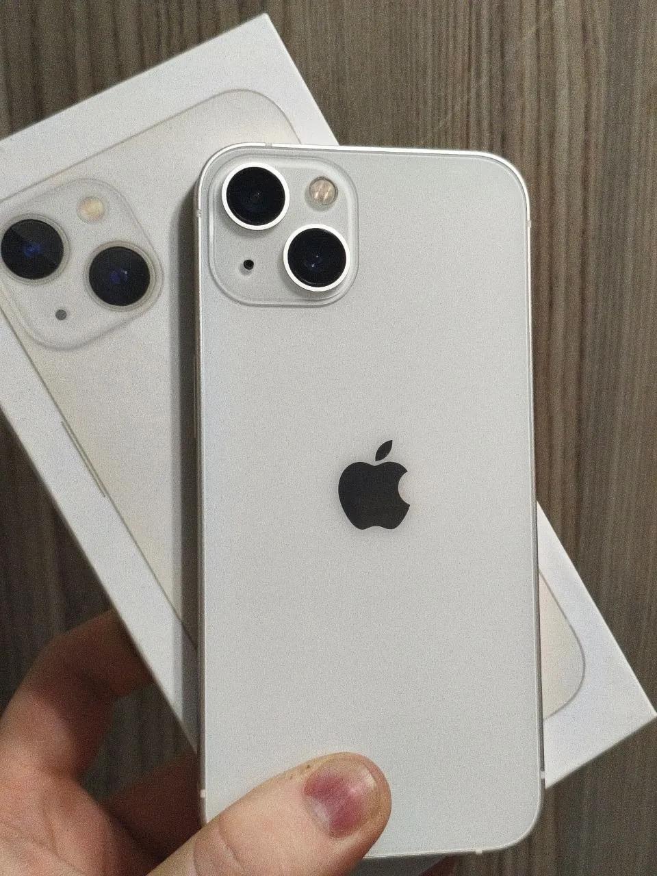 IPhone 13 128GB, белый цвет