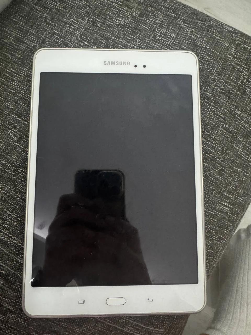 Планшет Samsung SM-T580 10.1 дюймов 8GB