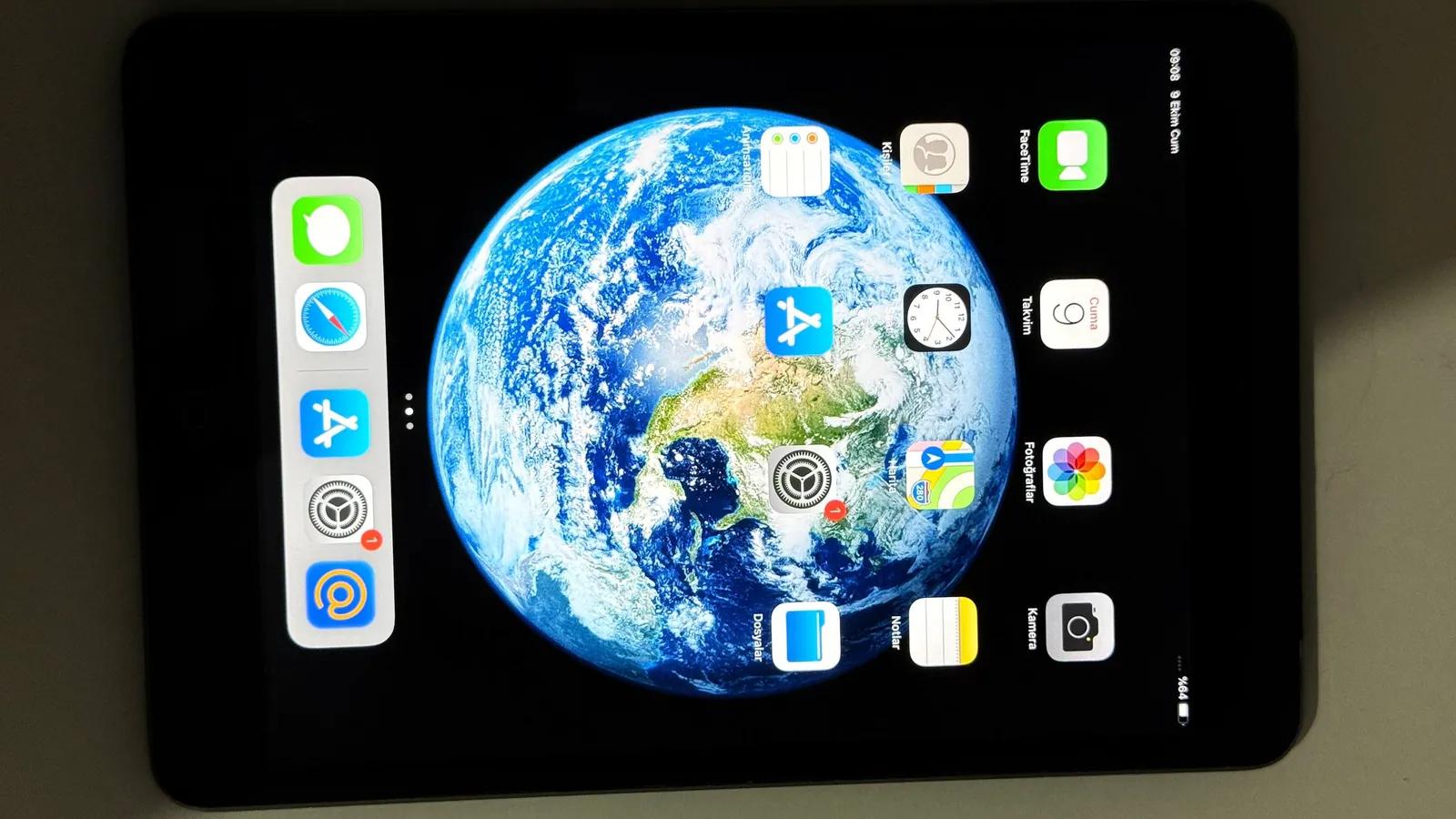 IPad mini 2 с заменённой батареей