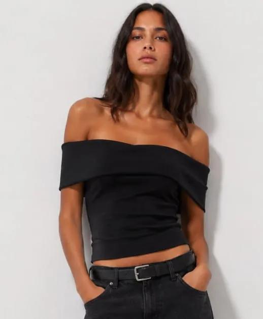 Женский топ Pull&Bear с открытыми плечами, размер S