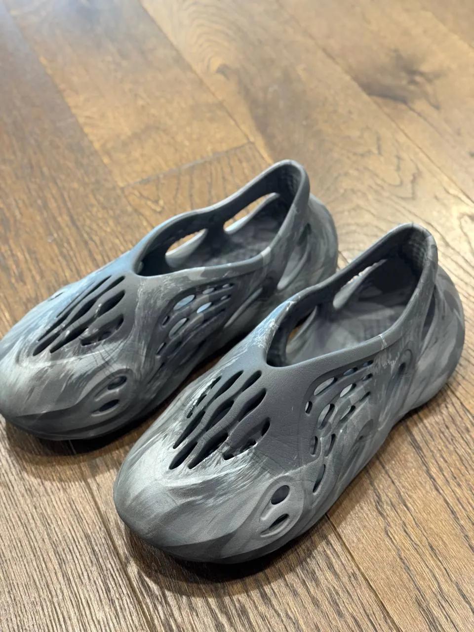 Кроссовки Adidas Yeezy Foam Runner размер 41