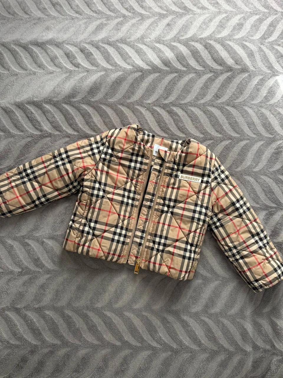 Куртка Burberry и плащ Jacadi для ребёнка