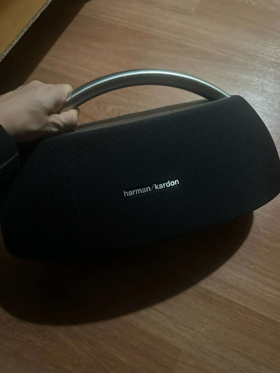 Колонка Harman Kardon, требуется замена аккумулятора