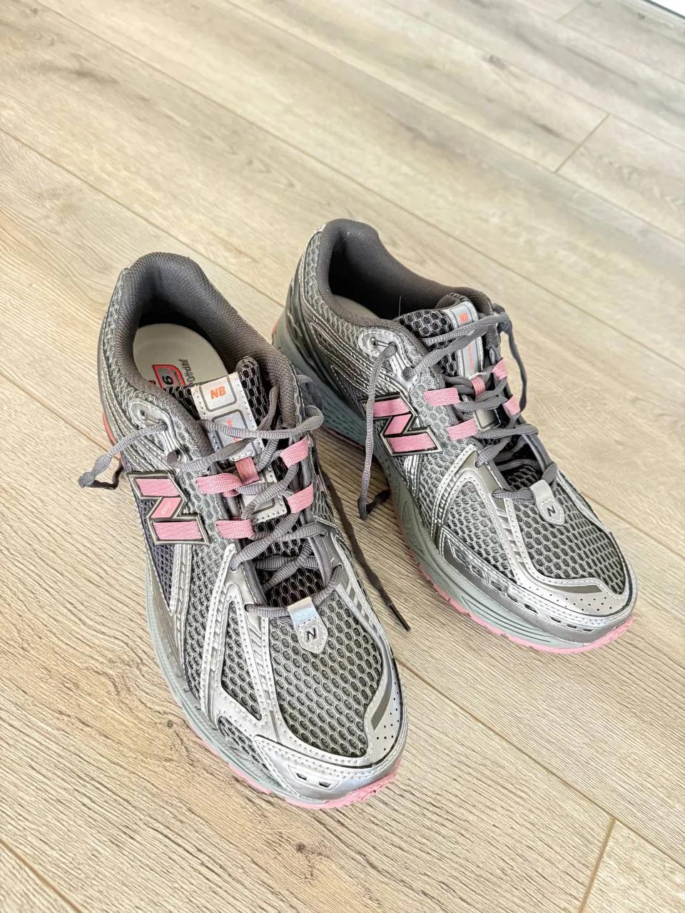 Новые кроссовки New Balance в Джикджилли