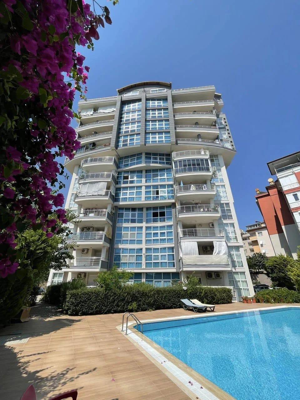 Квартира 3+1 в комплексе Onur Sitesi, Джикджилли