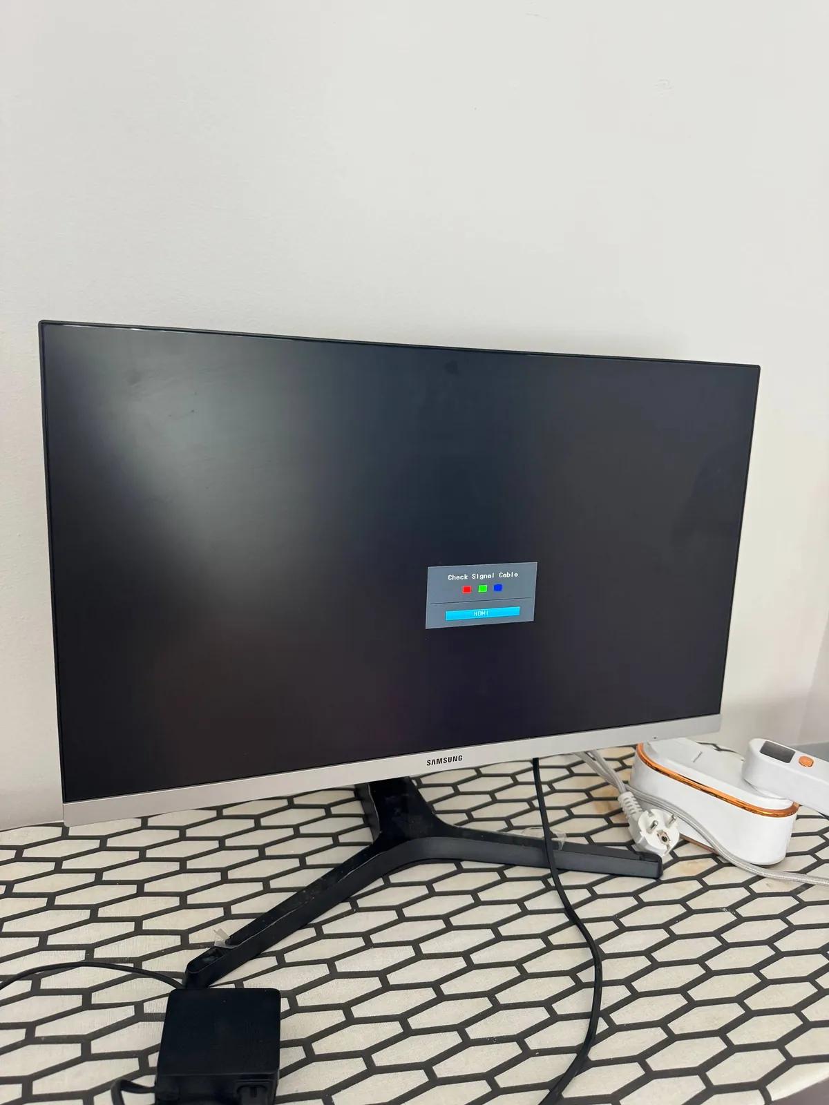Монитор Samsung 24 дюйма Full HD IPS