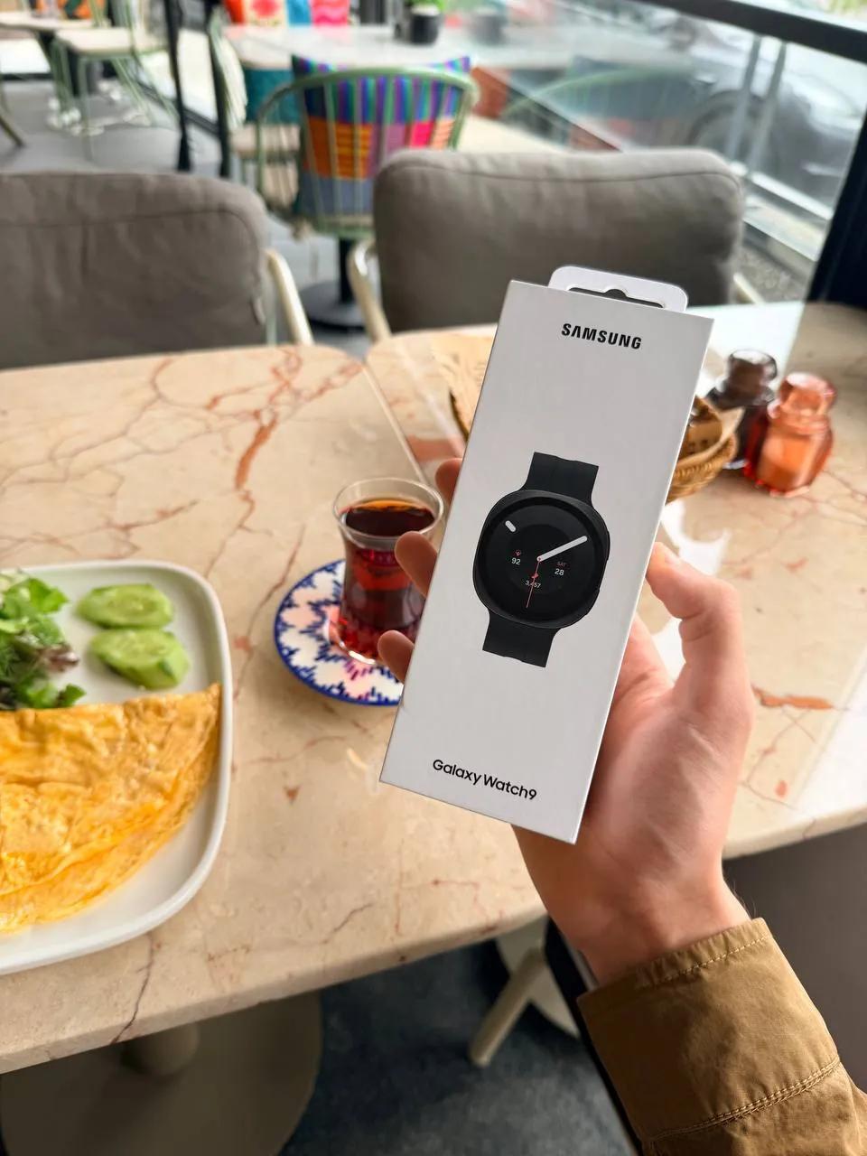 Умные часы Samsung Galaxy Watch 9 44 мм