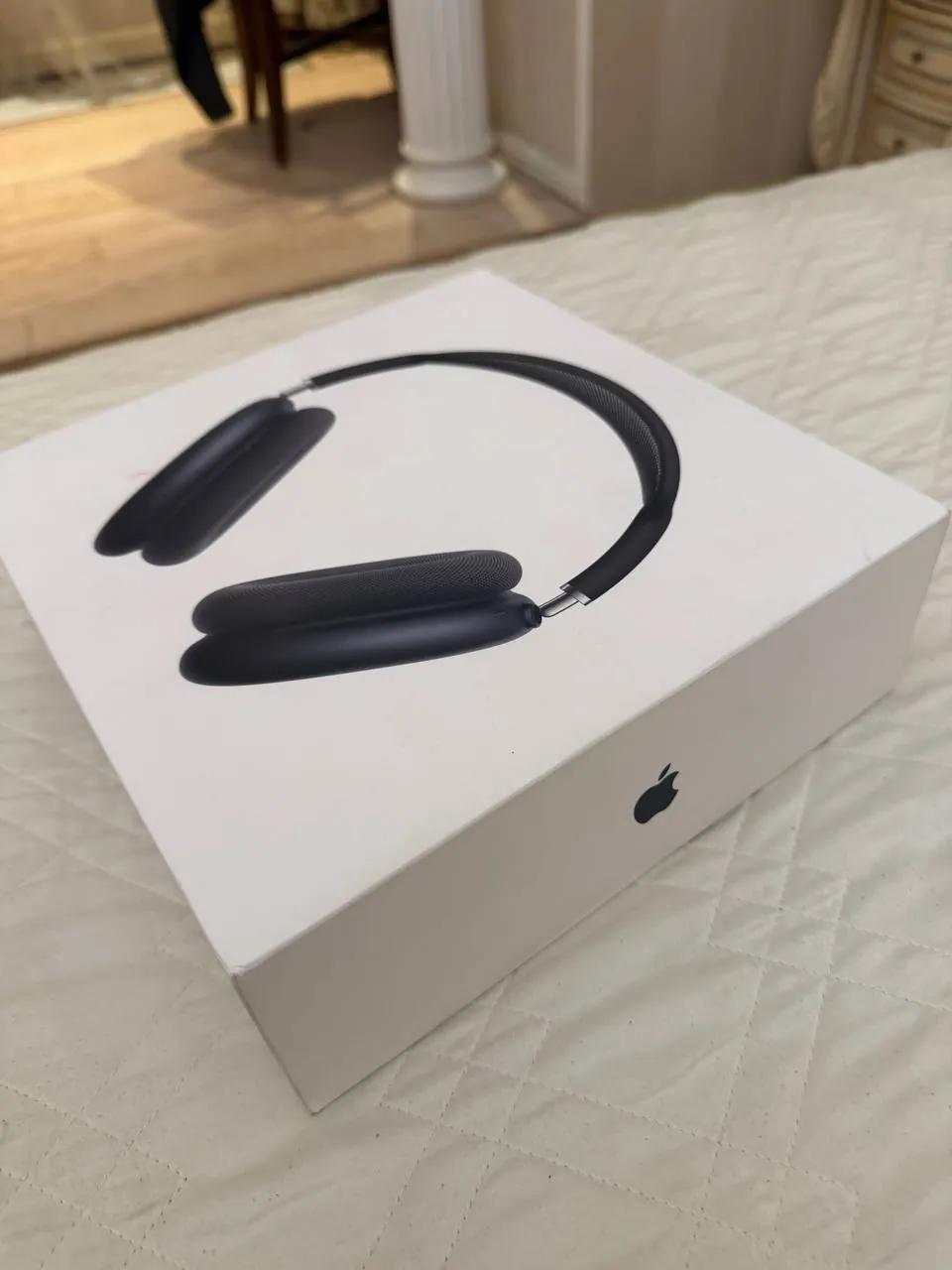 Apple AirPods Max новые, космический серый