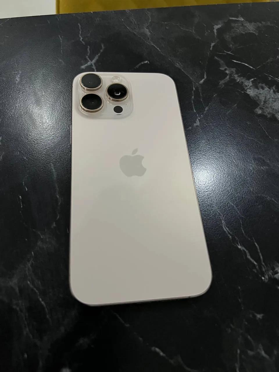 IPhone 16 Pro Max в отличном состоянии