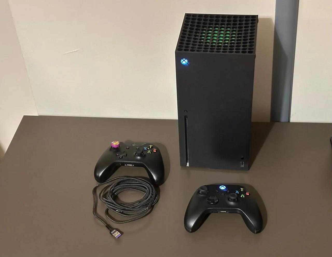 Игровая приставка Xbox
