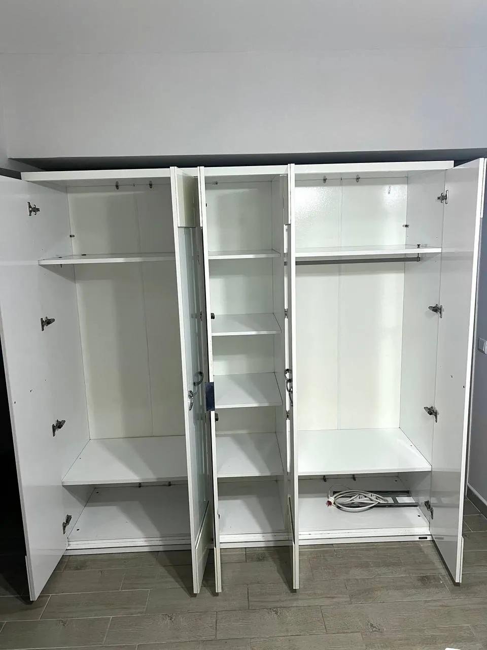 Шкаф Istikbal 213×208 см в Анталии