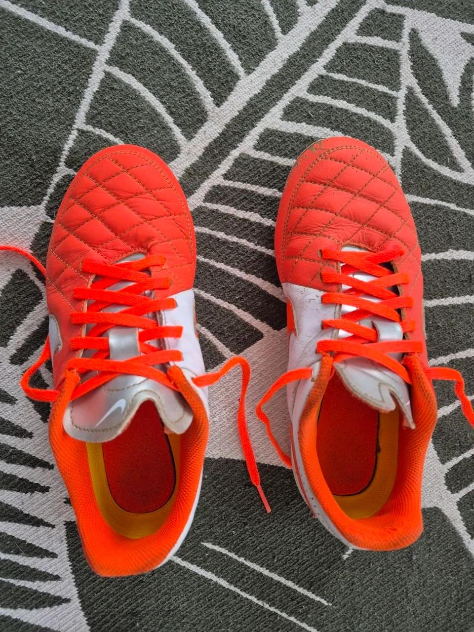 Футбольные бутсы Nike размер 35