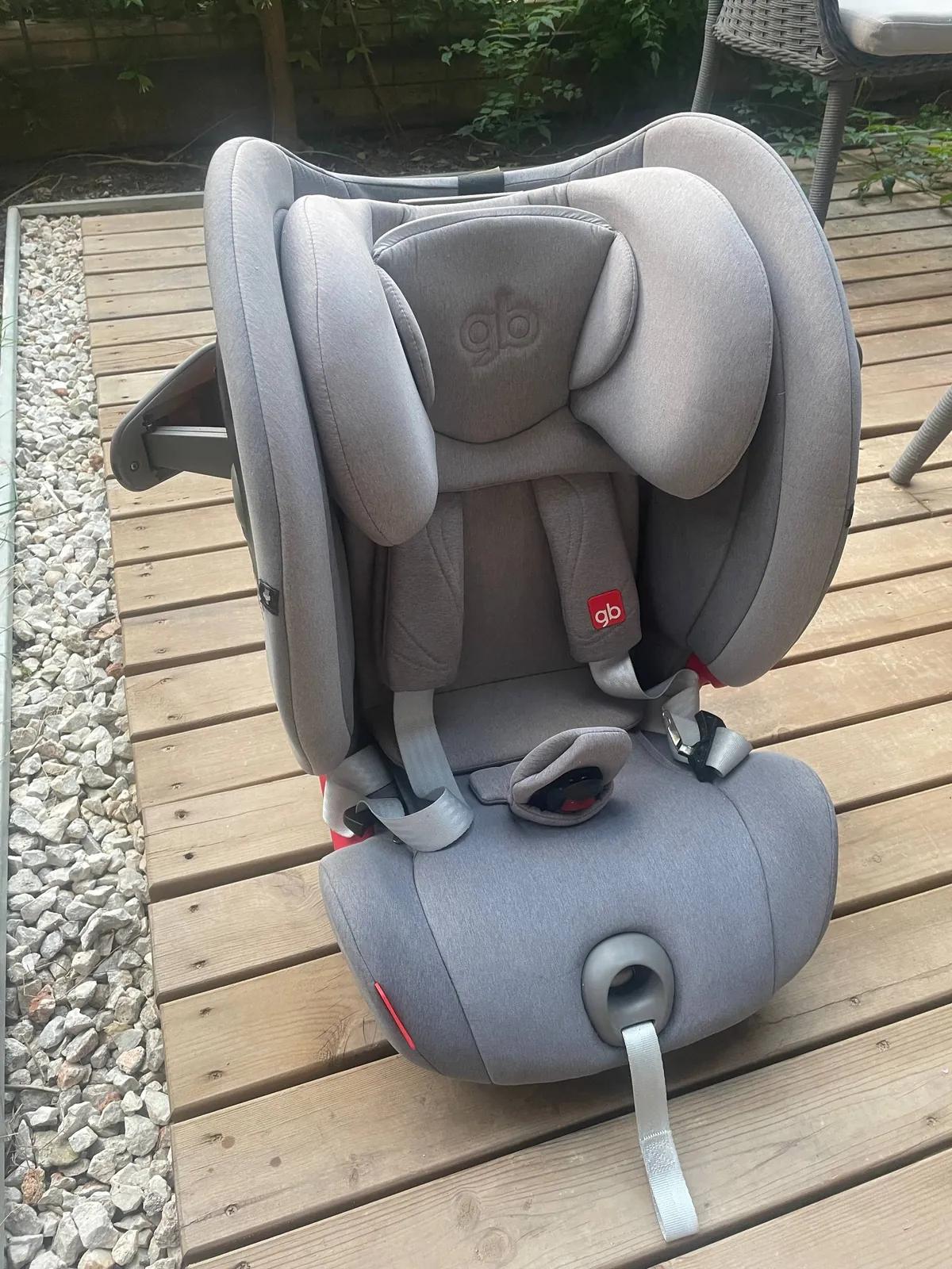 Коляска Bugaboo и автокресло для ребёнка