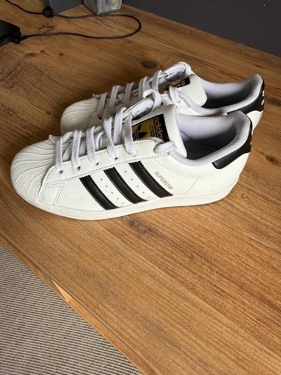 Кроссовки Adidas Superstar, размер 38