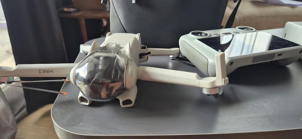 Квадрокоптер DJI Mini 3
