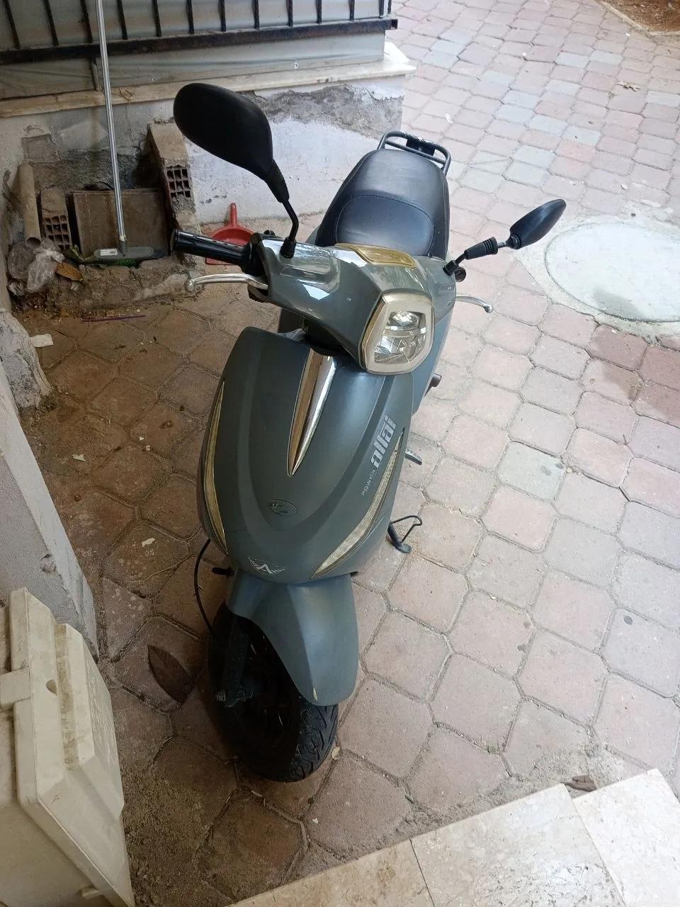 Скутер 80cc 2022 года