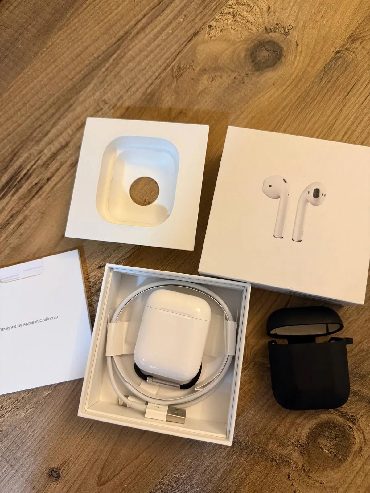 AirPods 2 в идеальном состоянии