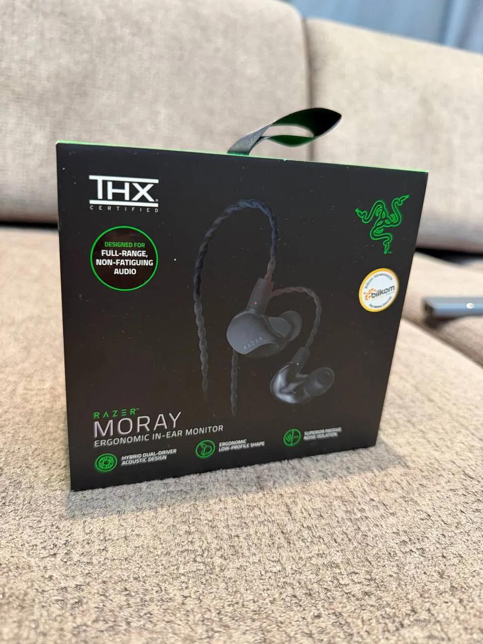Внутриканальные наушники Razer IEM