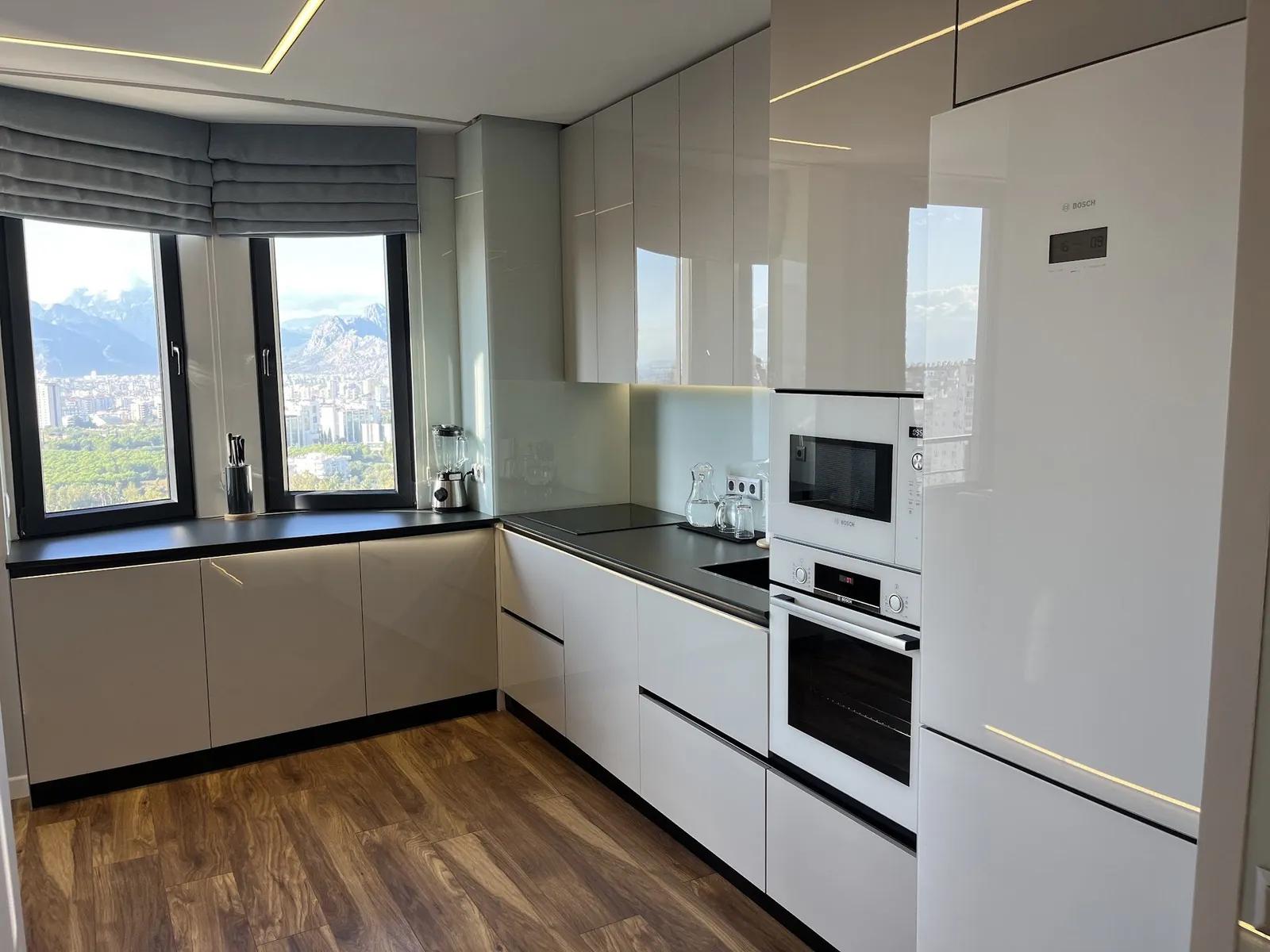 Квартира 2+1 120 м² в Мельтем, Коньяалты