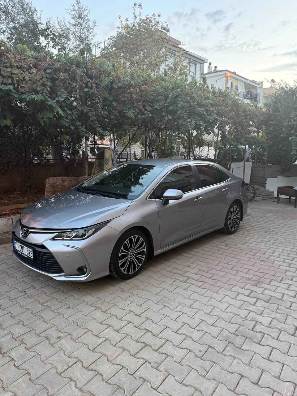 Toyota Corolla 2021 года выпуска