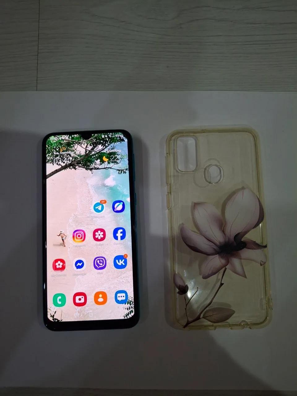 Смартфон Samsung Galaxy M21 64GB