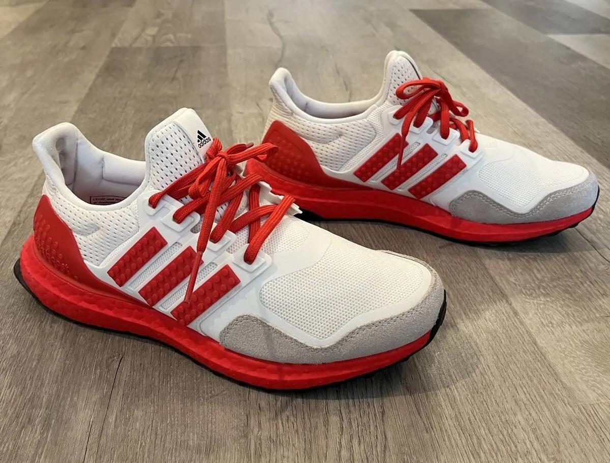 Кроссовки Adidas Ultraboost DNA x LEGO, 42 размер