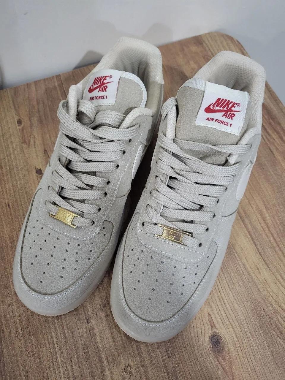 Кроссовки Nike новые, размер 39