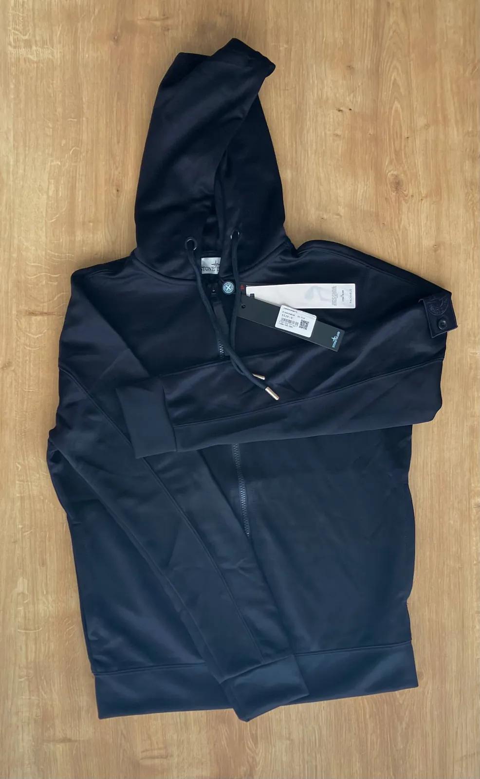 Комплект Stone Island из толстовки и брюк