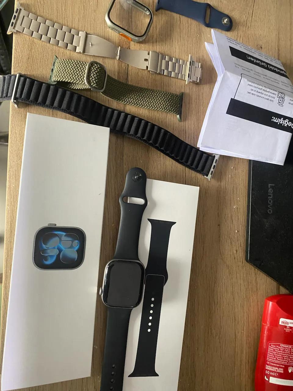 Apple Watch Series 11 46mm с ремешками