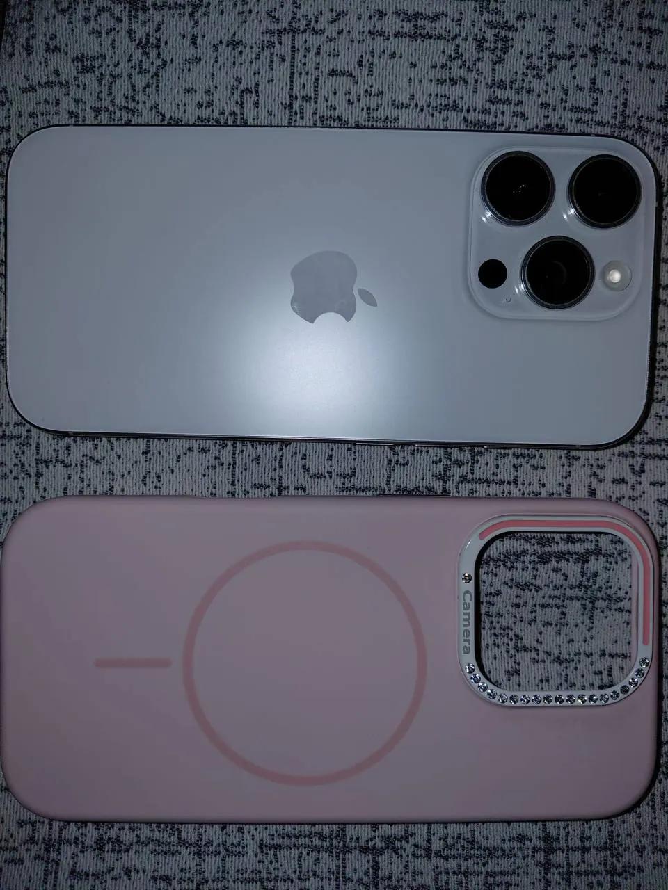 IPhone 16 Pro с аккумулятором 89%
