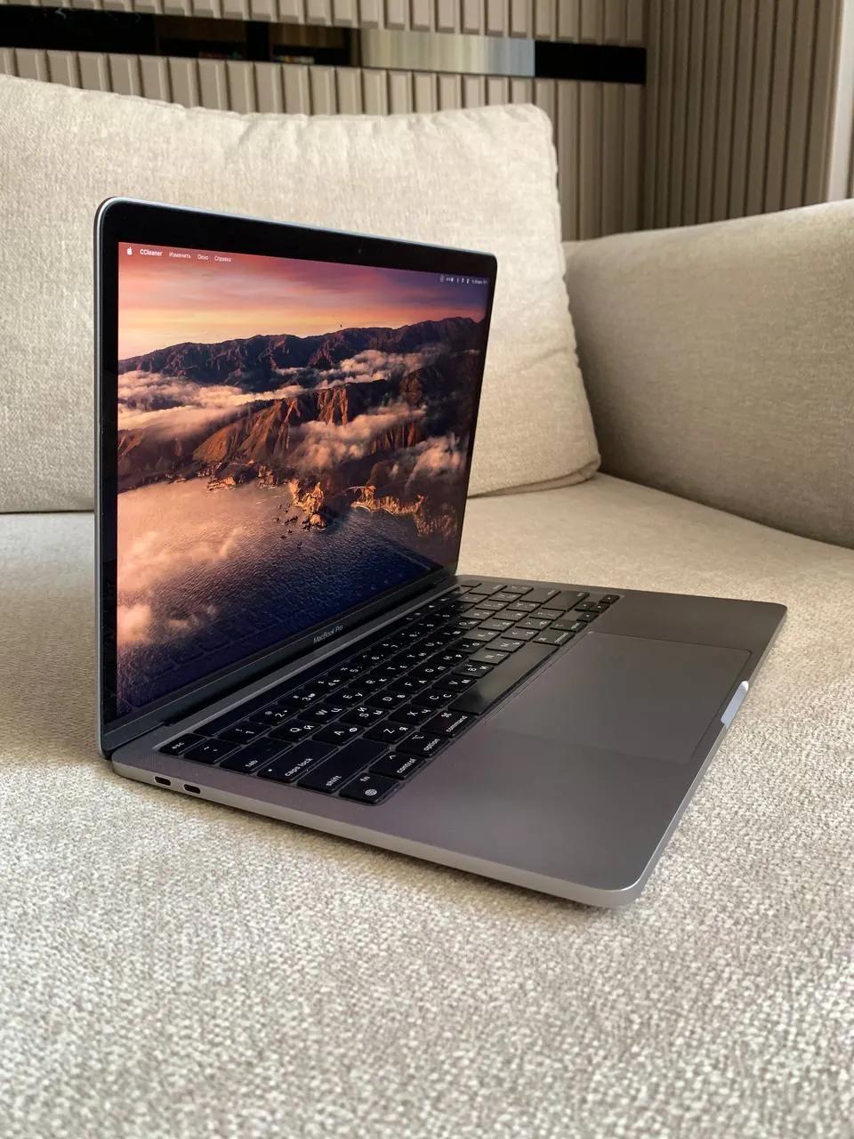 MacBook Pro M1 2020 года