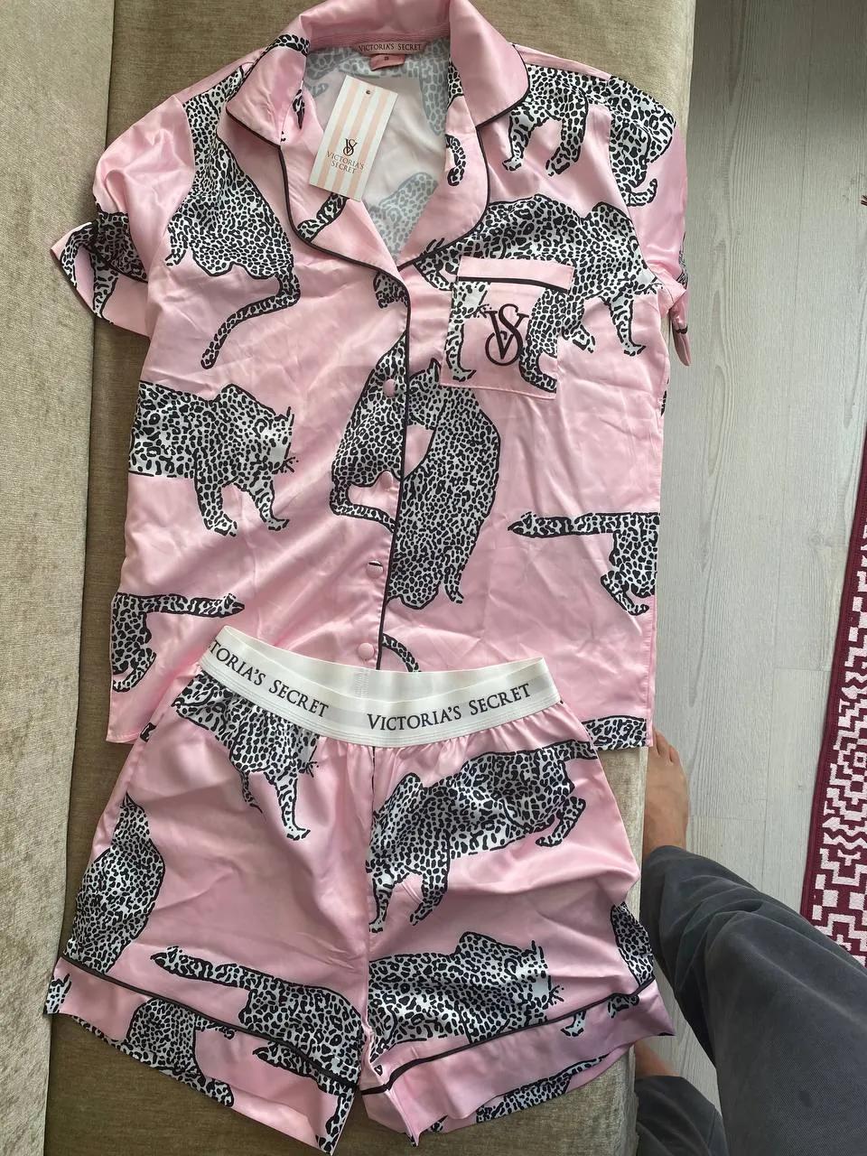 Комплект Victoria's Secret размера S в Мерсине