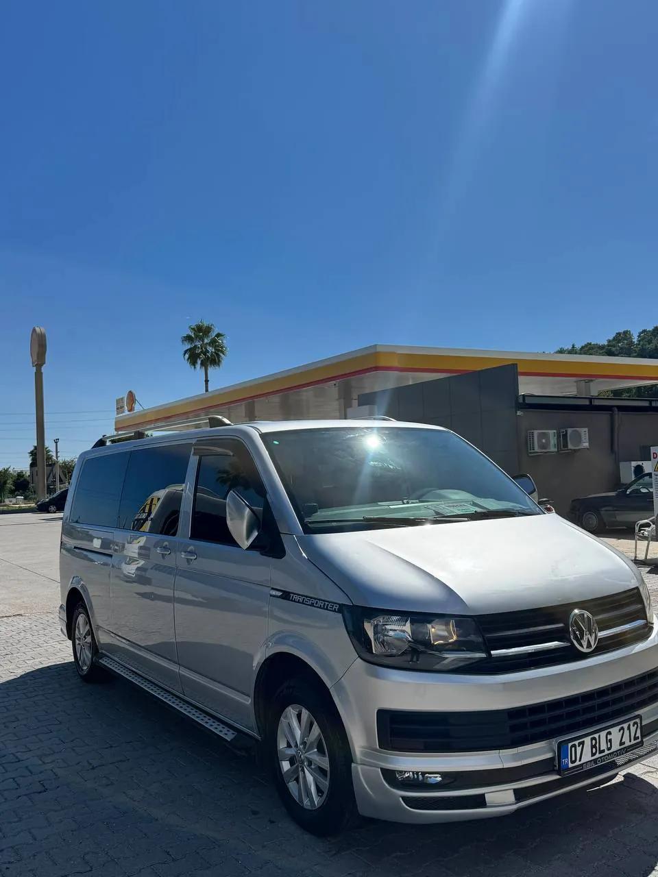 Volkswagen Transporter 2016, VIP комплектация 9+1