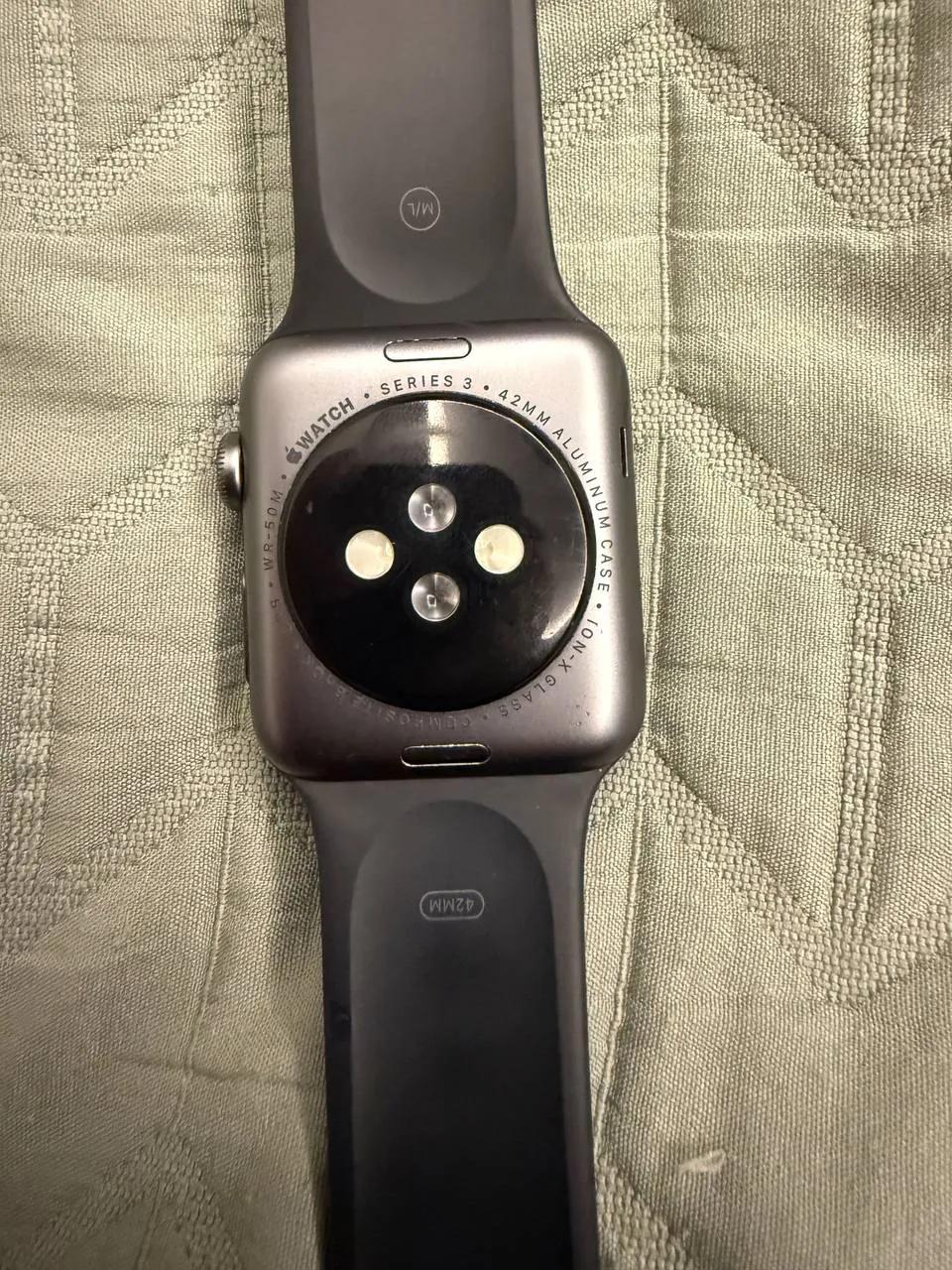 Apple Watch Series 3, 42 мм, рабочие