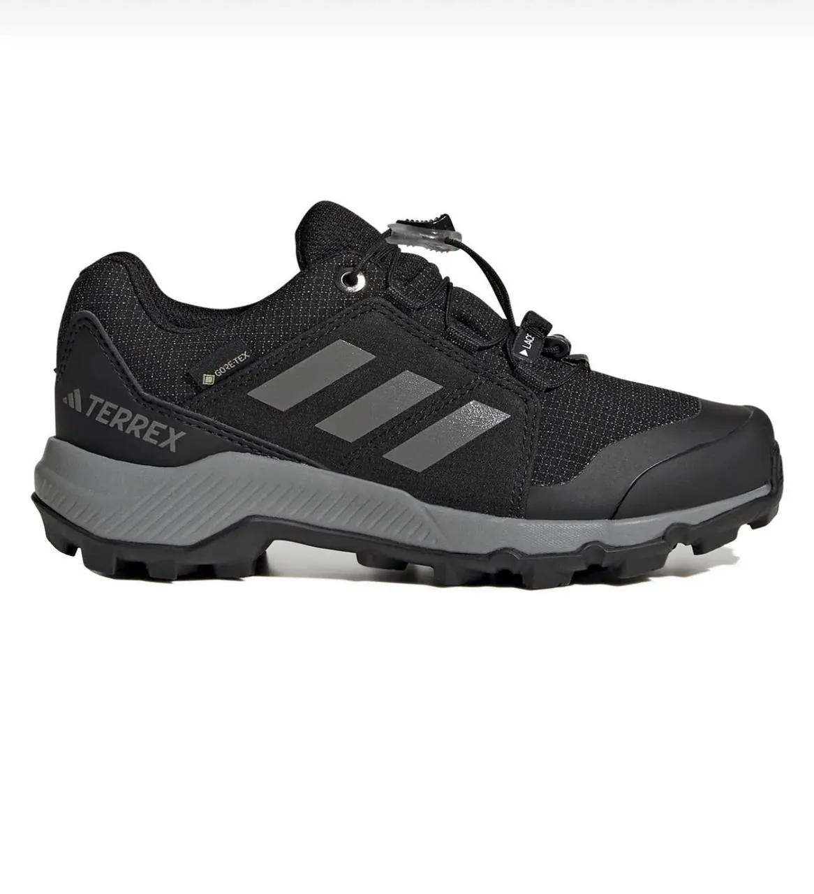 Детские треккинговые кроссовки Adidas Terrex в Хурме