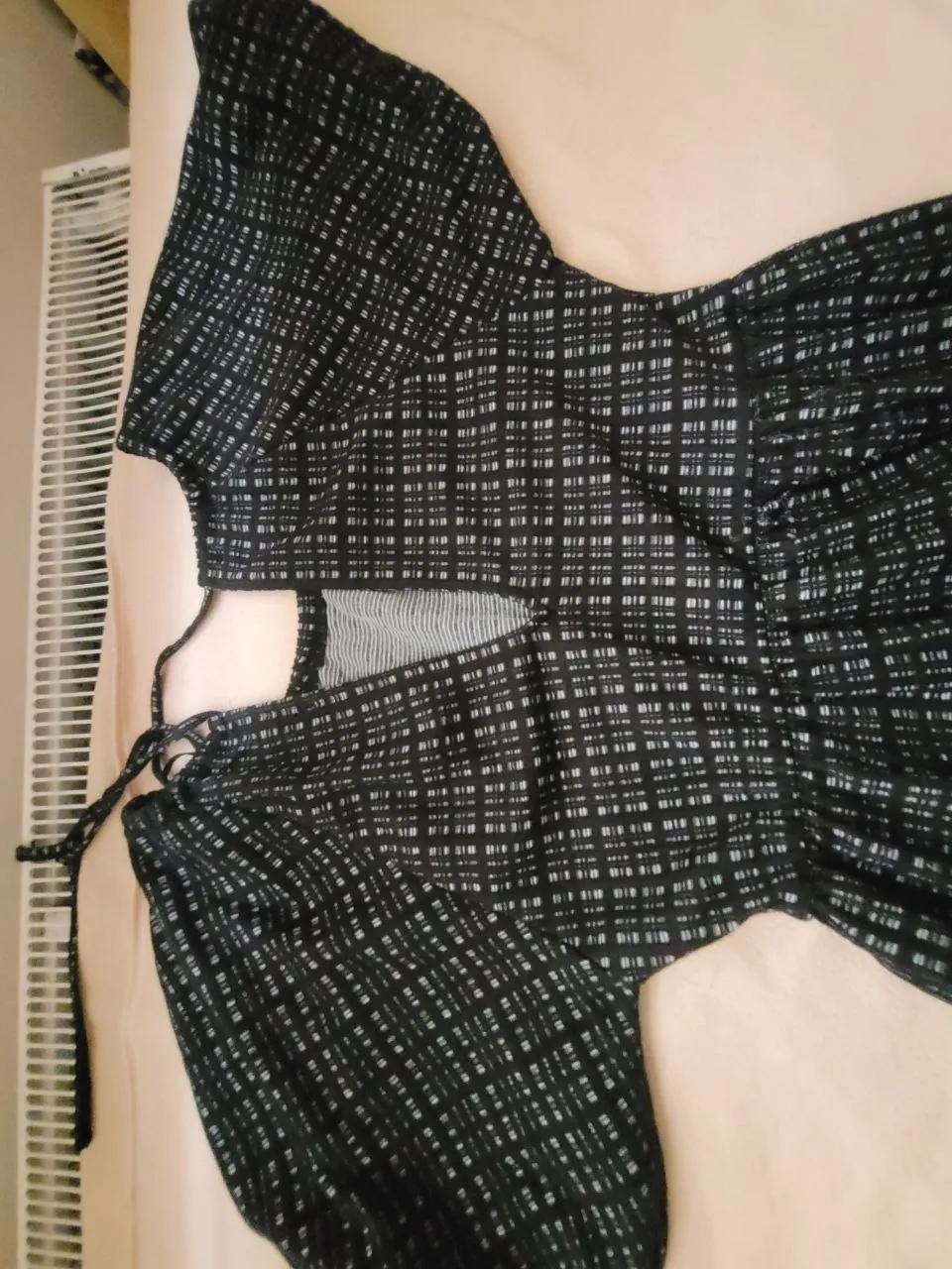Платья Zara и Topshop у метро Левент