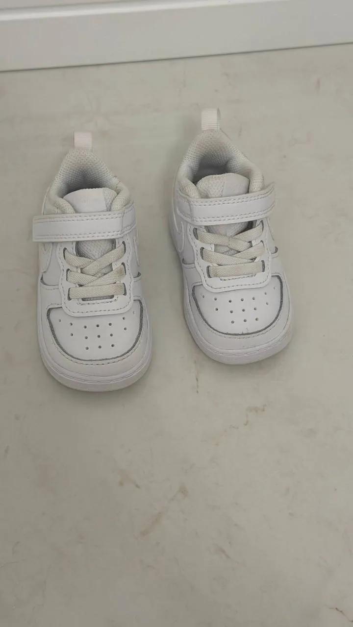 Детские кроссовки Nike и FILA