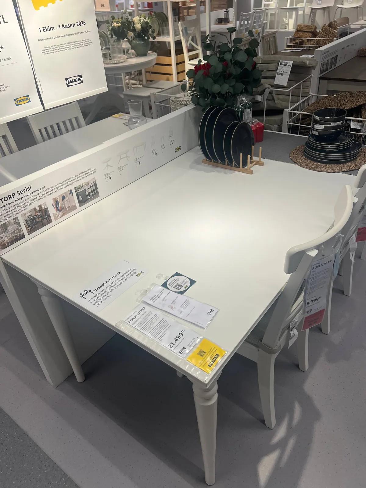 Раскладной стол IKEA в идеальном состоянии