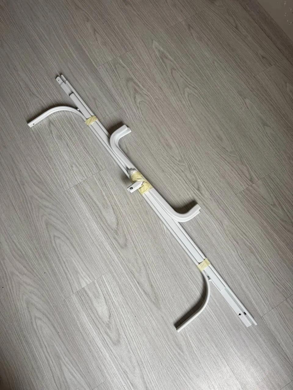 Белая напольная вешалка-стойка IKEA Mulig