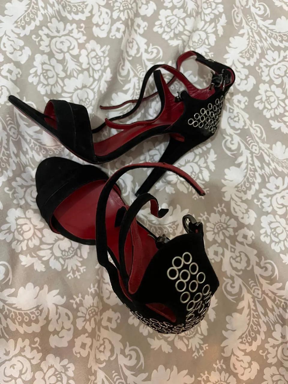 Босоножки Manolo Blahnik размер 37,5