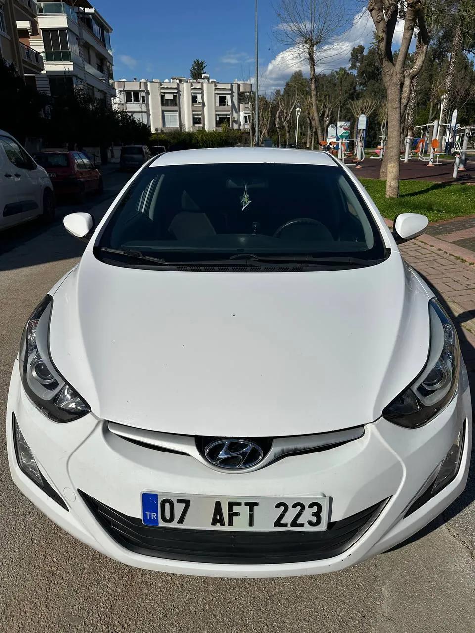 Hyundai Elantra 2014 года с ГБО