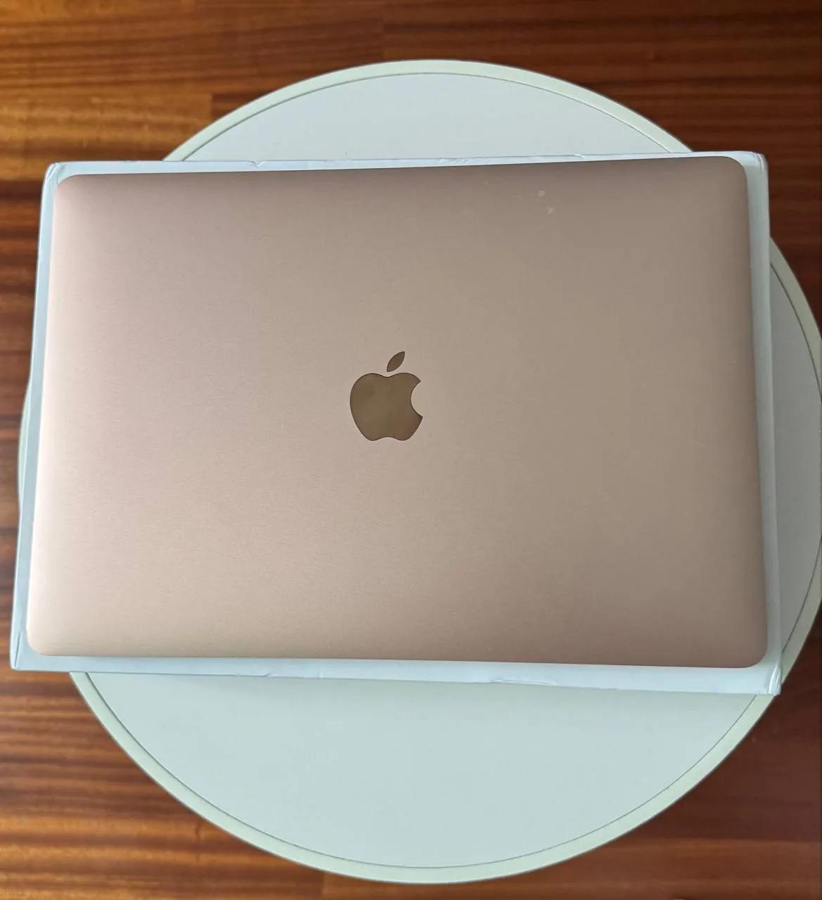 MacBook Air 13 дюймов 2020 года