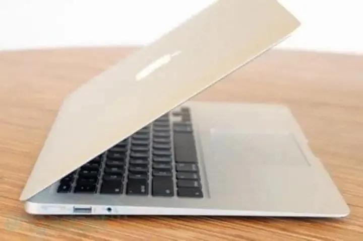 Ноутбук MacBook Air с процессором Core i5