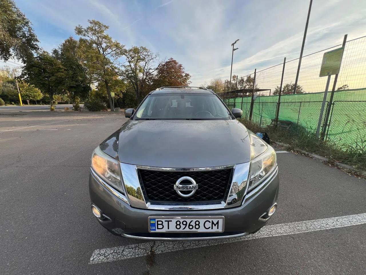 Nissan Pathfinder Platinum 3.5 AWD, 2016