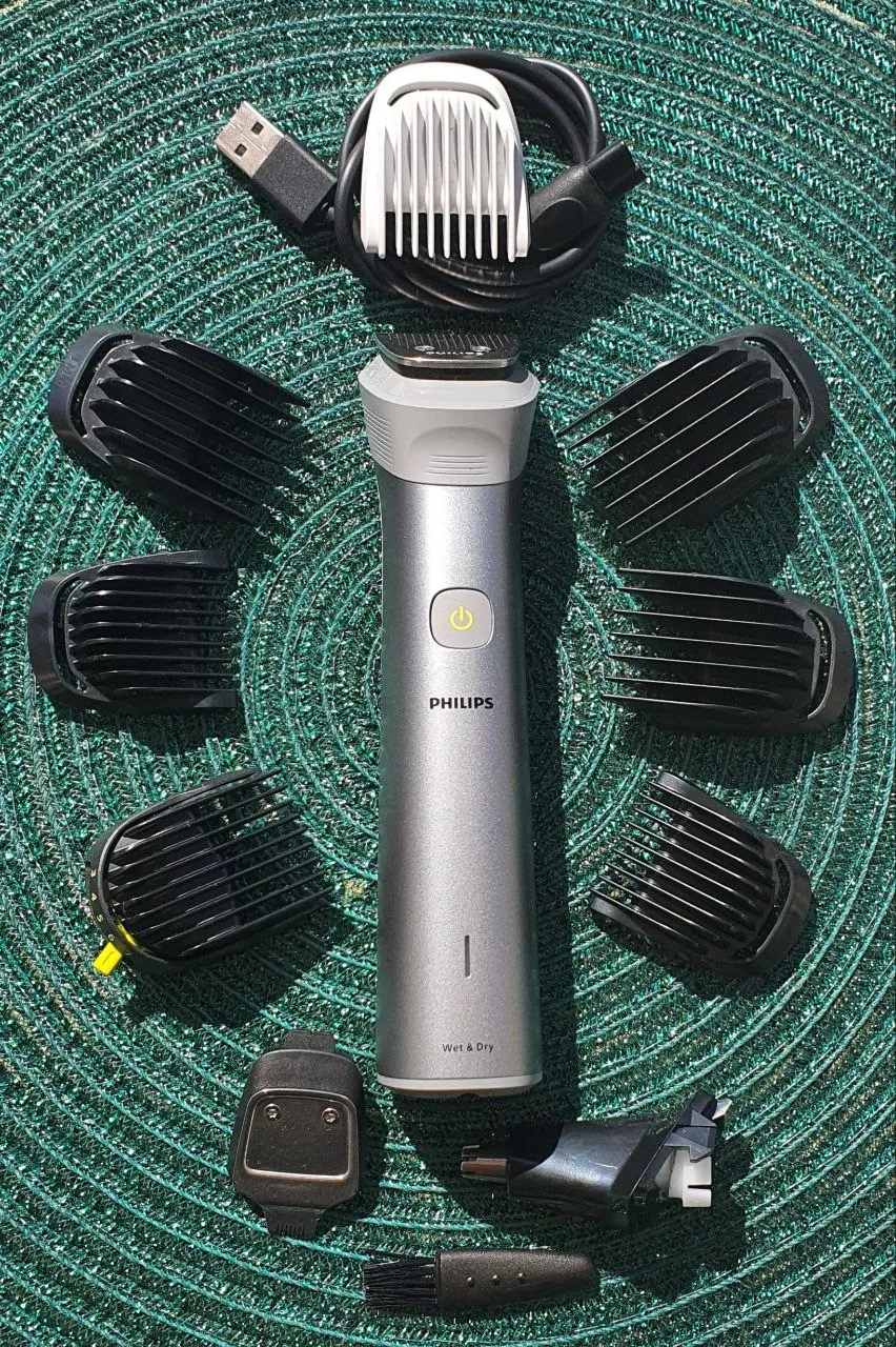 Машинка для стрижки волос Philips 1