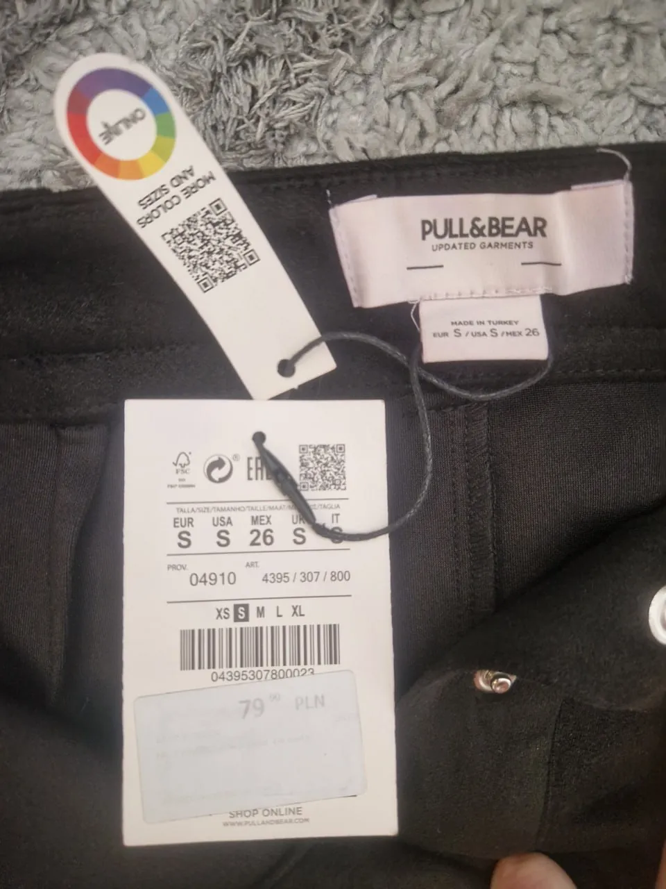 Юбка Pull&Bear чёрная замшевая размера S 3