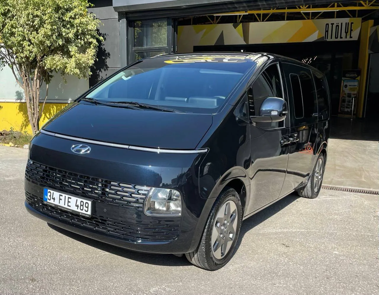 Hyundai Staria 2022 года, дизель автомат 5