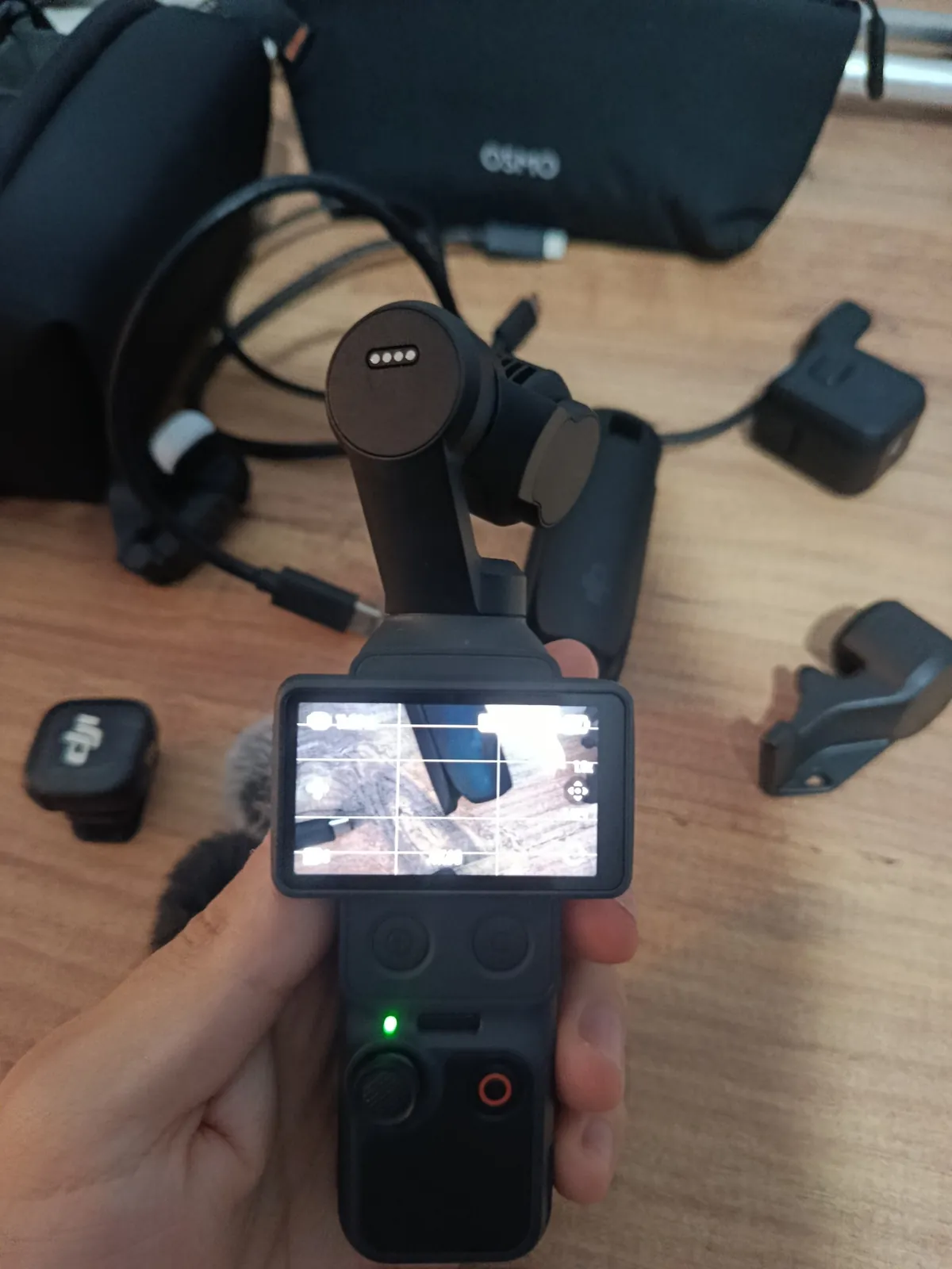 DJI Osmo Pocket 4 Creator Combo, почти новый 4