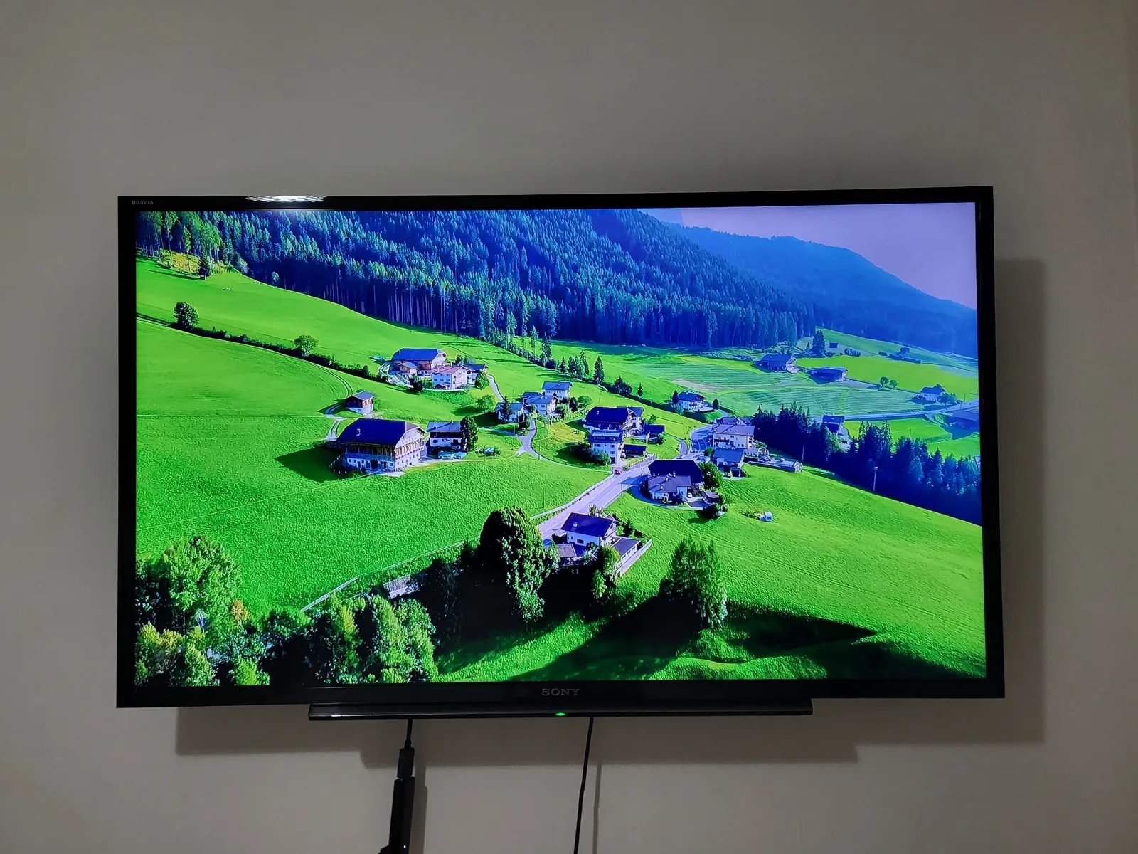Телевизор Sony диагональю 40 дюймов 4